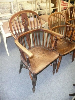 Lot 661 - Ash and elm Windsor chair