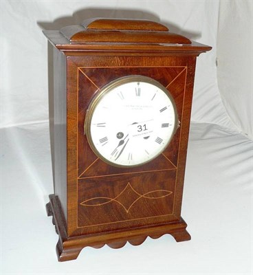 Lot 31 - Inlaid mantel clock
