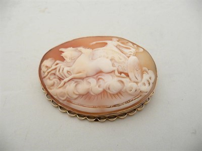 Lot 149 - Victorian carved cameo brooch