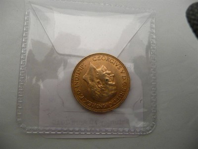 Lot 276 - A 1930 full sovereign