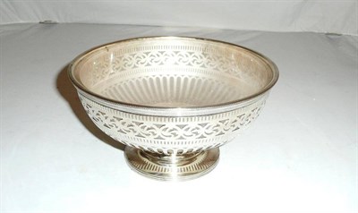 Lot 343 - Silver bowl with glass liner