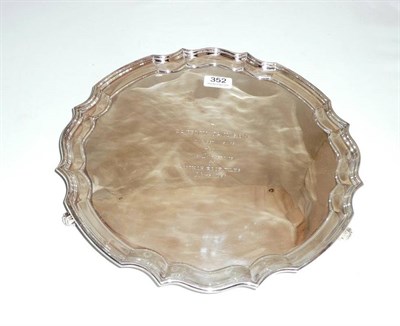 Lot 352 - Silver salver engraved 1986, approximately 36 oz