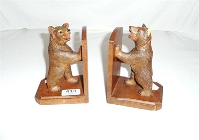 Lot 413 - A pair of Black Forest carved bear bookends