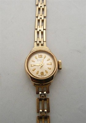 Lot 432 - A 9 carat gold lady's Aria wristwatch, 12.2g approximately