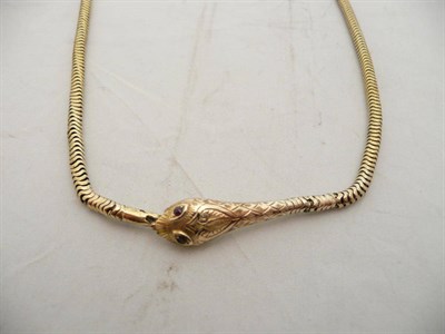 Lot 473 - A 9 carat gold snake motif necklace