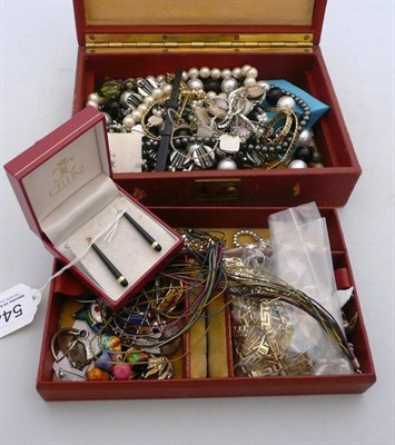 Lot 544 - Assorted costume jewellery and silver and Continental jewellery