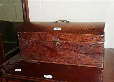 Lot 624 - 18th century oak box