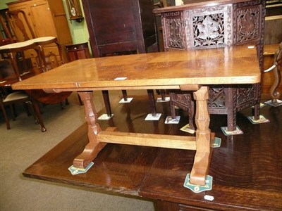 Lot 658 - A "Wrenman" table