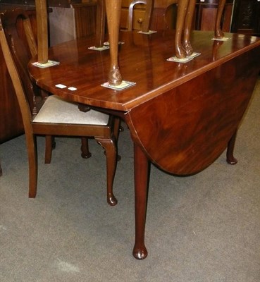 Lot 718 - Mahogany pad foot table