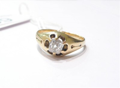 Lot 66 - A gent's old cut diamond solitaire ring