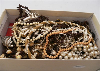 Lot 189 - Quantity of costume jewellery