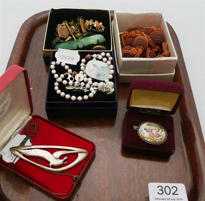 Lot 302 - A quantity of jewellery