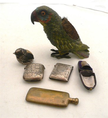 Lot 81 - A silver robin pin cushion, a silver and agate thimble (cased), a cold painted spelter parrot...
