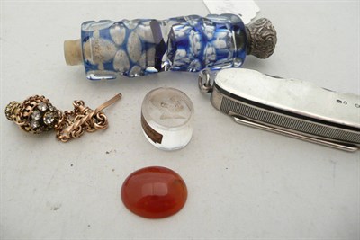 Lot 322 - A double scent (a.f.), a seal of Hypocrates, a fob, a silver pen knife and a hardstone cameo