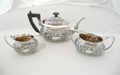 Lot 354 - Silver teapot, milk jug and sugar bowl