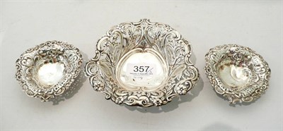 Lot 357 - A pierced silver dish and a pair of similar smaller dishes