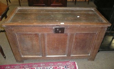 Lot 520 - A 17th century panelled oak coffer