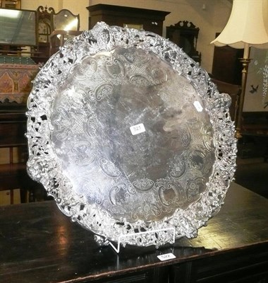 Lot 521 - Circular silver plated tray