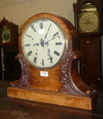 Lot 534 - A walnut cased mantel clock