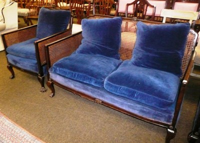 Lot 566 - Three piece bergere suite