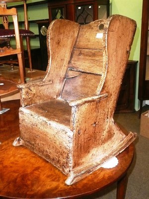 Lot 619 - Child's lambing chair