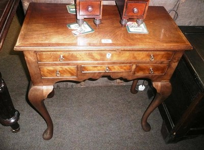 Lot 646 - A small lowboy