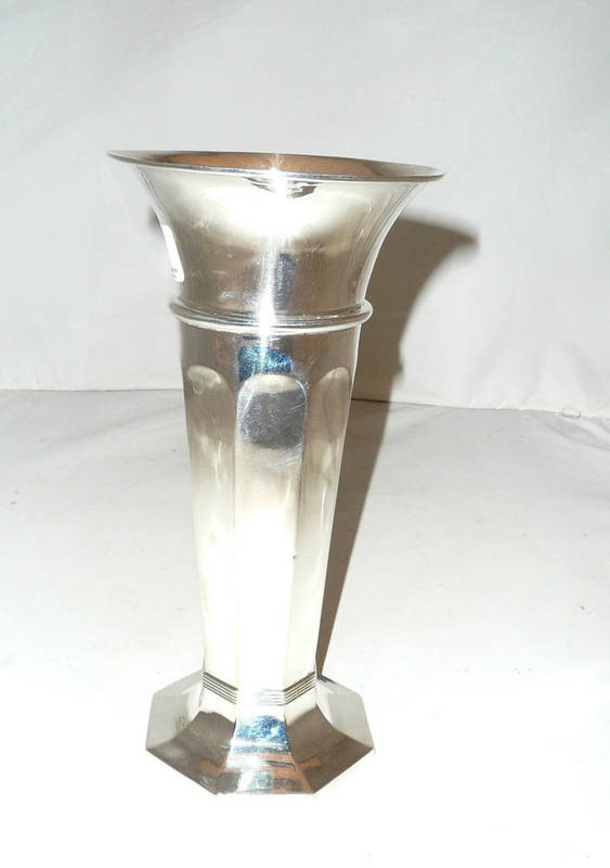 Lot 39 - A silver panelled vase