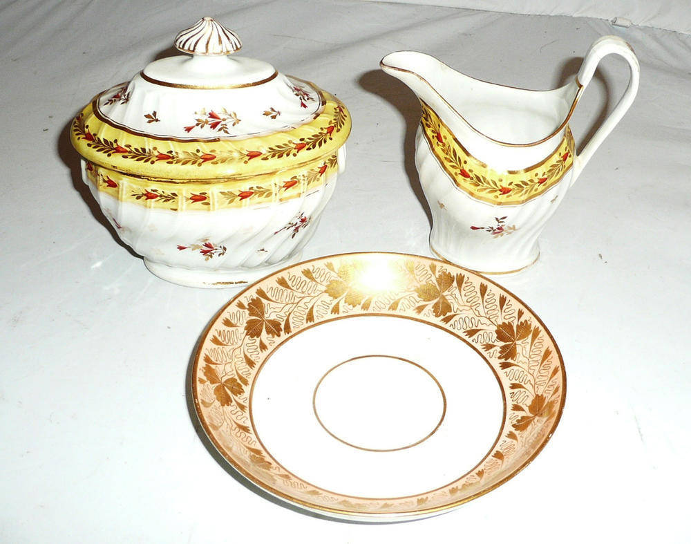 Lot 45 - Chamberlains sucrier and cover and similar cream jug, also a Derby saucer