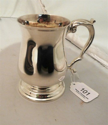 Lot 101 - A silver hallmarked baluster mug