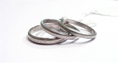 Lot 140 - Three platinum rings