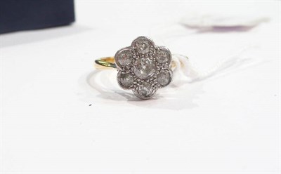 Lot 343 - An old cut diamond cluster ring, total diamond weight 1.00 carat approximately