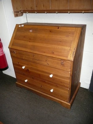 Lot 408 - Pine bureau