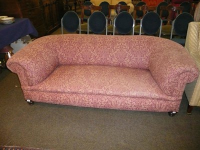 Lot 450 - Chesterfield settee