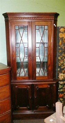 Lot 475 - Reproduction mahogany corner cupboard