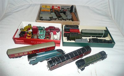 Lot 1005 - A Collection of 'OO' Gauge Trains, including TTR - 'Britannia' locomotive & tender No.70000 and...