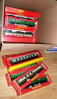 Lot 1060 - A Collection of Boxed Hornby 'OO' Gauge Trains, comprising six tender locomotives - 'Sir...