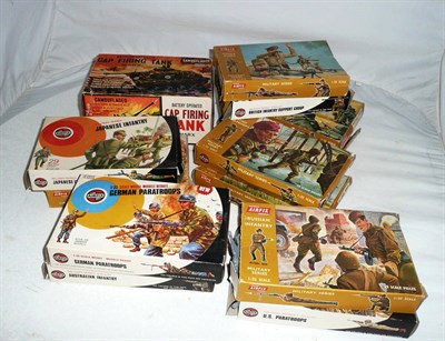 Lot 1141 - Twelve Boxed Sets of Airfix 1/32 Scale Plastic Soldiers; A Boxed Marx Cap Firing Tank, in...