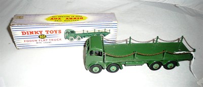 Lot 1242 - A Boxed Dinky Foden Flat Truck with Chains No.905, 2nd type cab with spare wheel and large hook, in