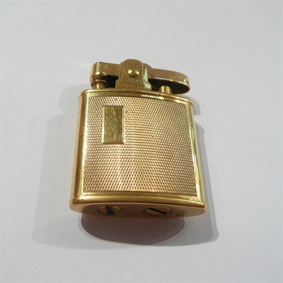 Lot 1275 - A 9ct Gold Ronson Petrol Lighter, pat.no.621570, with engine turned decoration, initialled "R P...