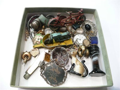 Lot 50 - Assorted seals, jewellery, etc