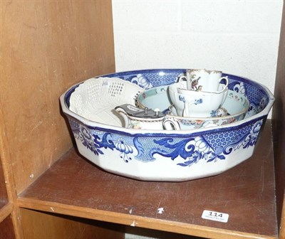 Lot 114 - A quantity of ceramics including Masons washbowl, a Chinese bowl, Meissen, commemorative ware etc.