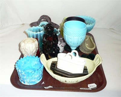 Lot 138 - Assorted press-moulded glassware, vaseline glass baskets and other glass, etc