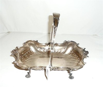 Lot 286 - A silver cake basket