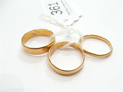 Lot 361 - Three 22ct gold rings