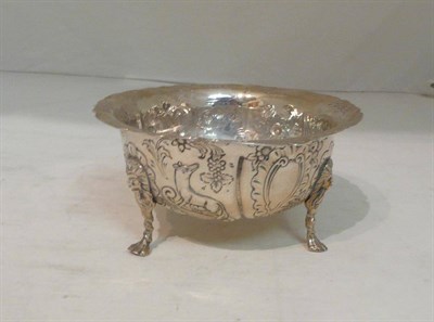 Lot 382 - An Irish embossed silver sugar bowl