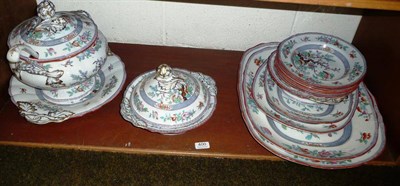 Lot 400 - Pottery part dinner service