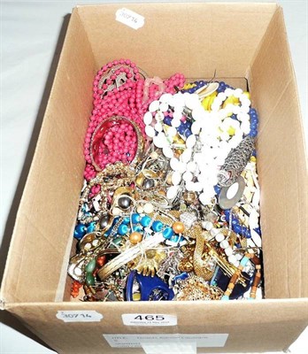 Lot 465 - A box of costume jewellery