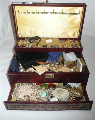 Lot 476 - Two boxes with costume jewellery contents