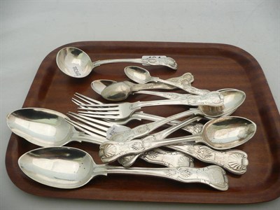 Lot 494 - A quantity of silver King's pattern flatware, London 1898, comprising two table spoons, two...