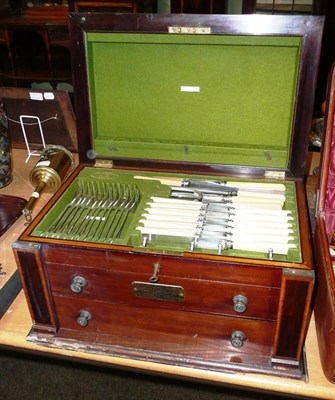 Lot 615 - Mahogany cased silver plated canteen